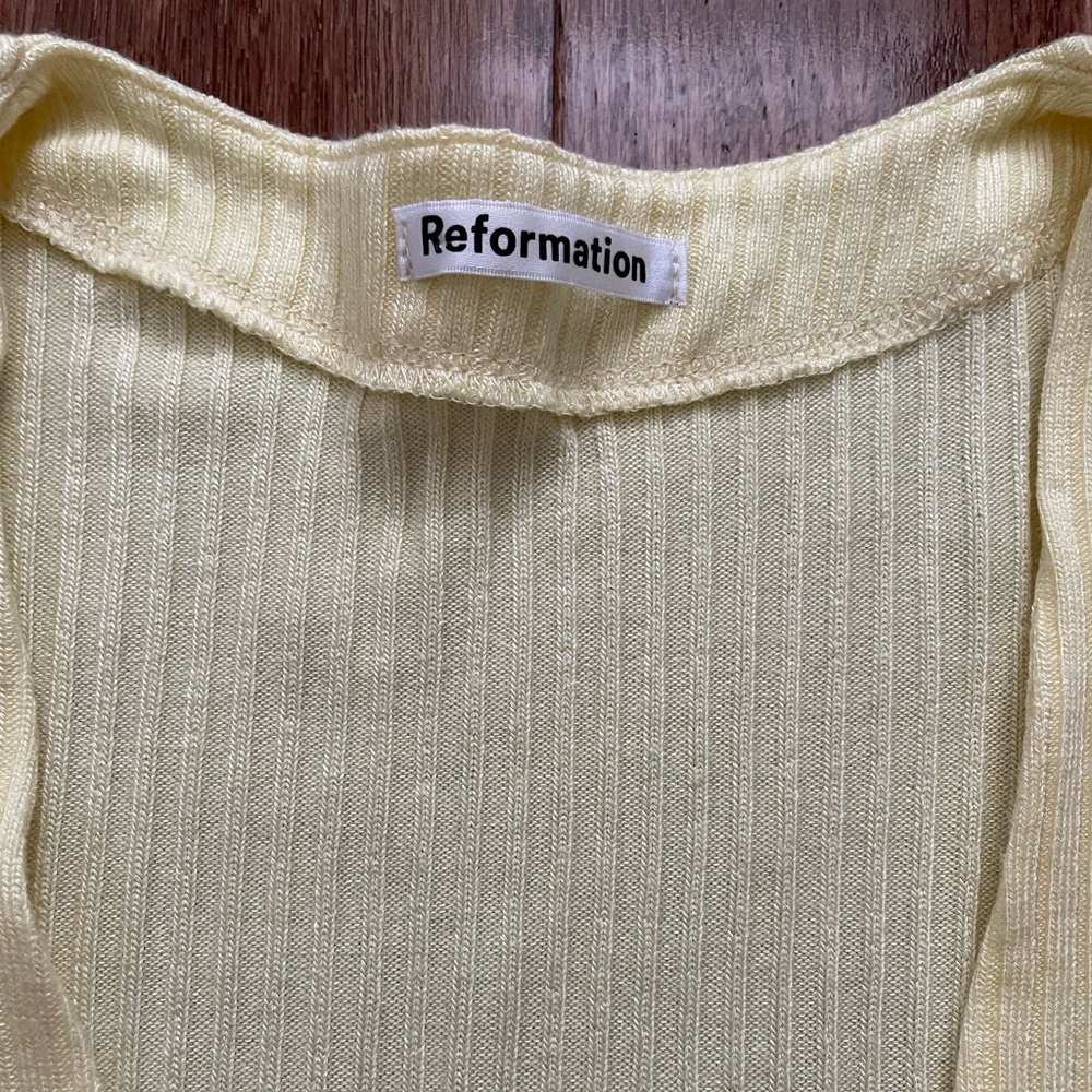 Reformation Light Yellow Ribbed Button-Up Crop Top - Picture 6 of 7